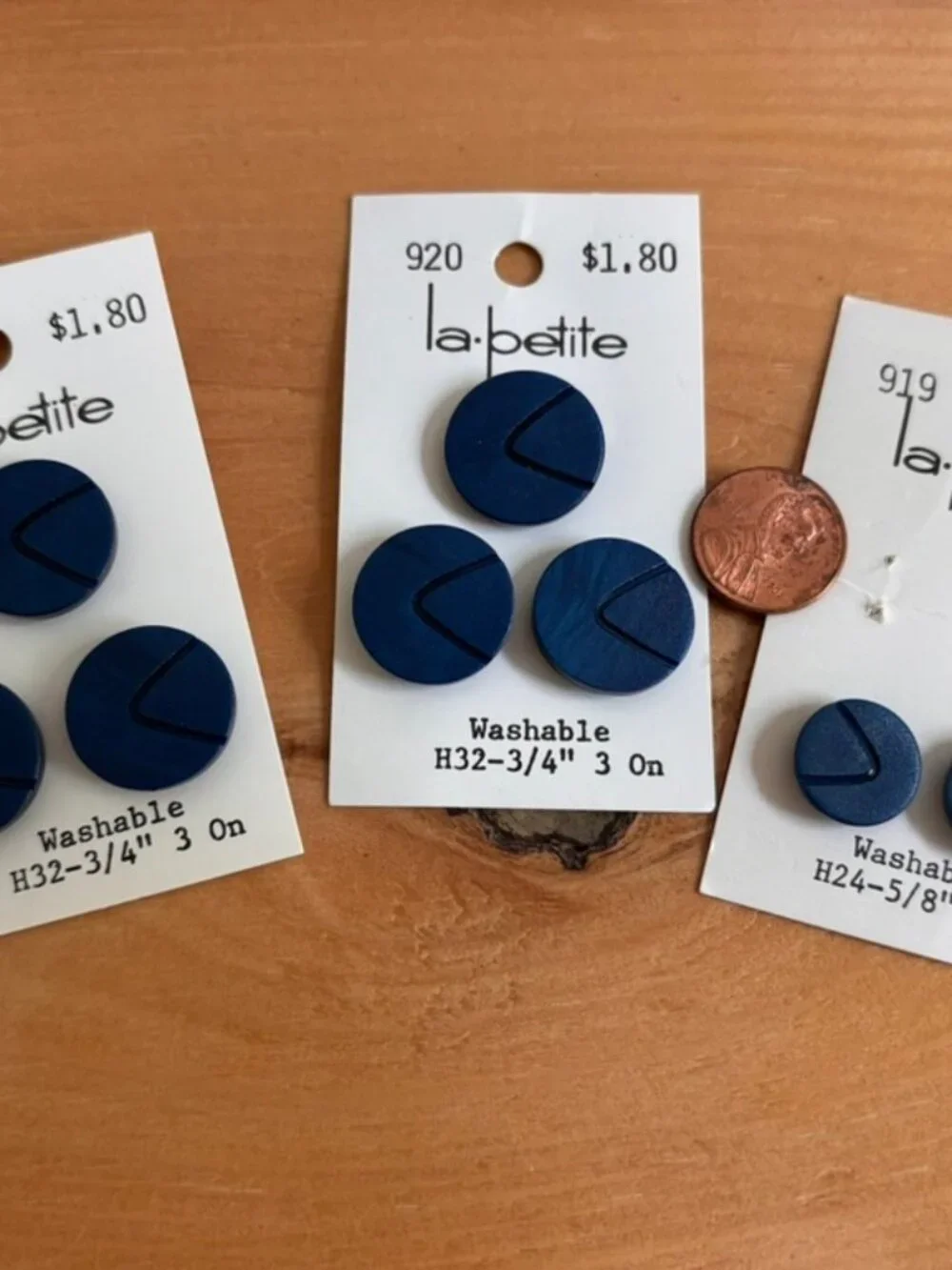 Lot of 3 Vintage La Petite brand buttons, style H32 H24 in blue.